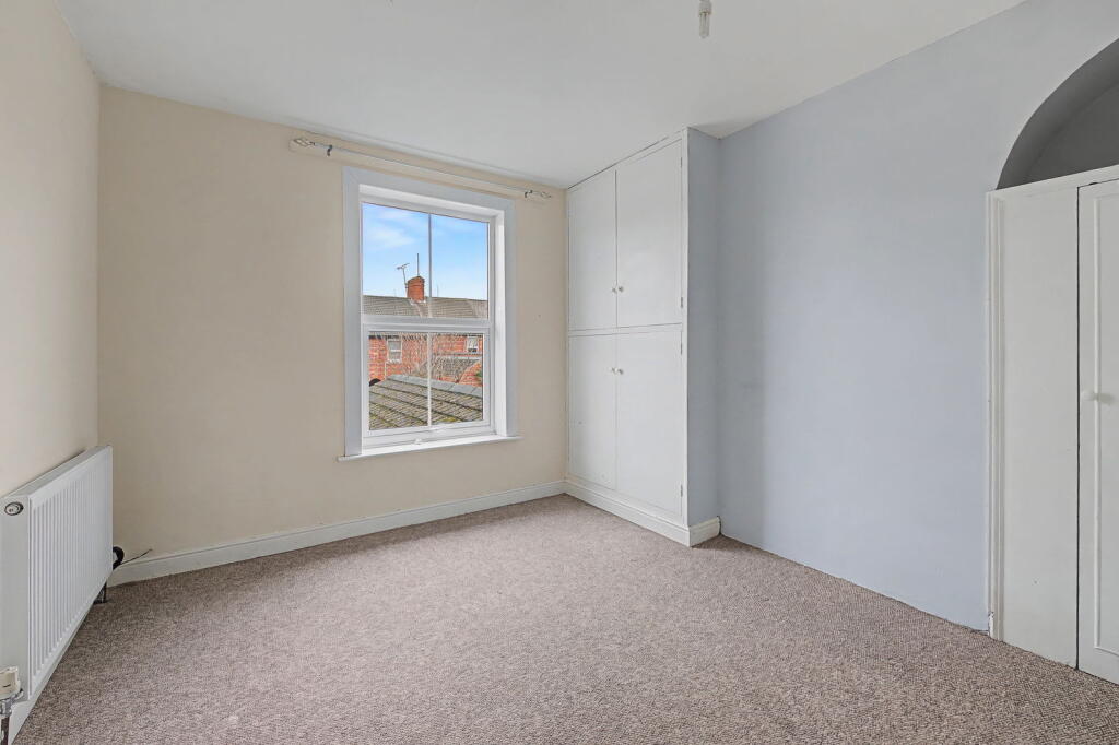 House in South Kesteven, Grantham - More