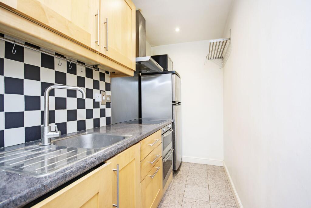 Studio flat for rent