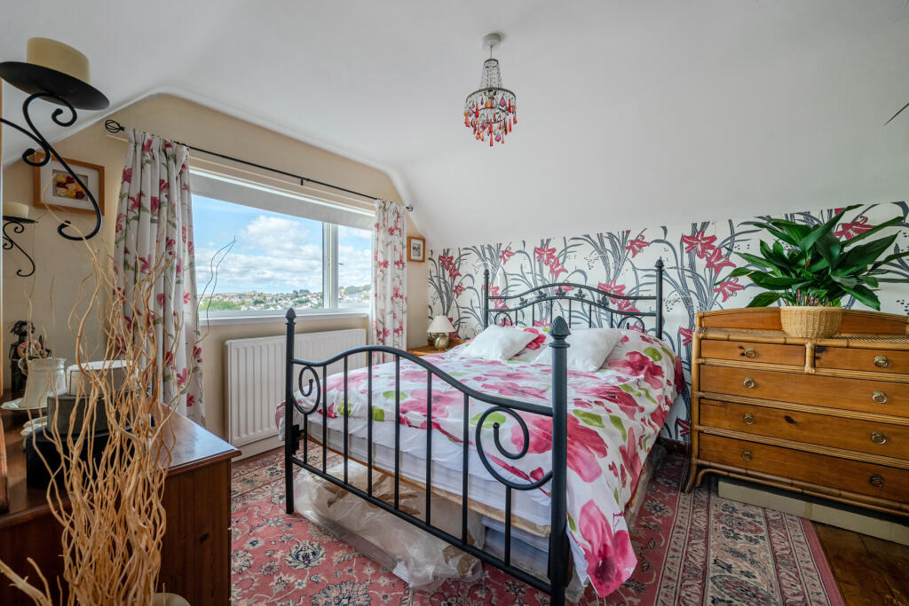 House in Torquay, Torbay - View 5
