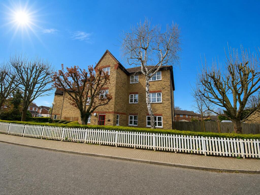 Main image of property: Laburnum Grove South Ockendon