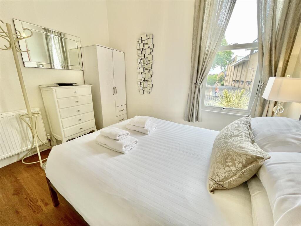 Apartment in York - View 4