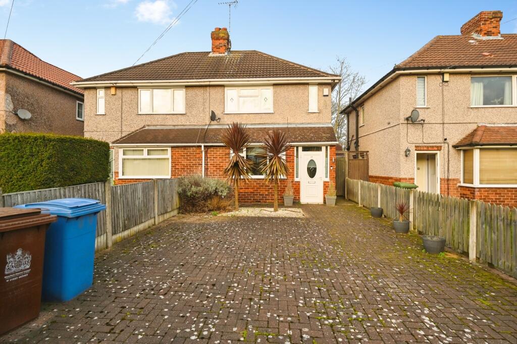 Main image of property: Edgehill Grove, Mansfield Woodhouse, Mansfield, Nottinghamshire, NG19