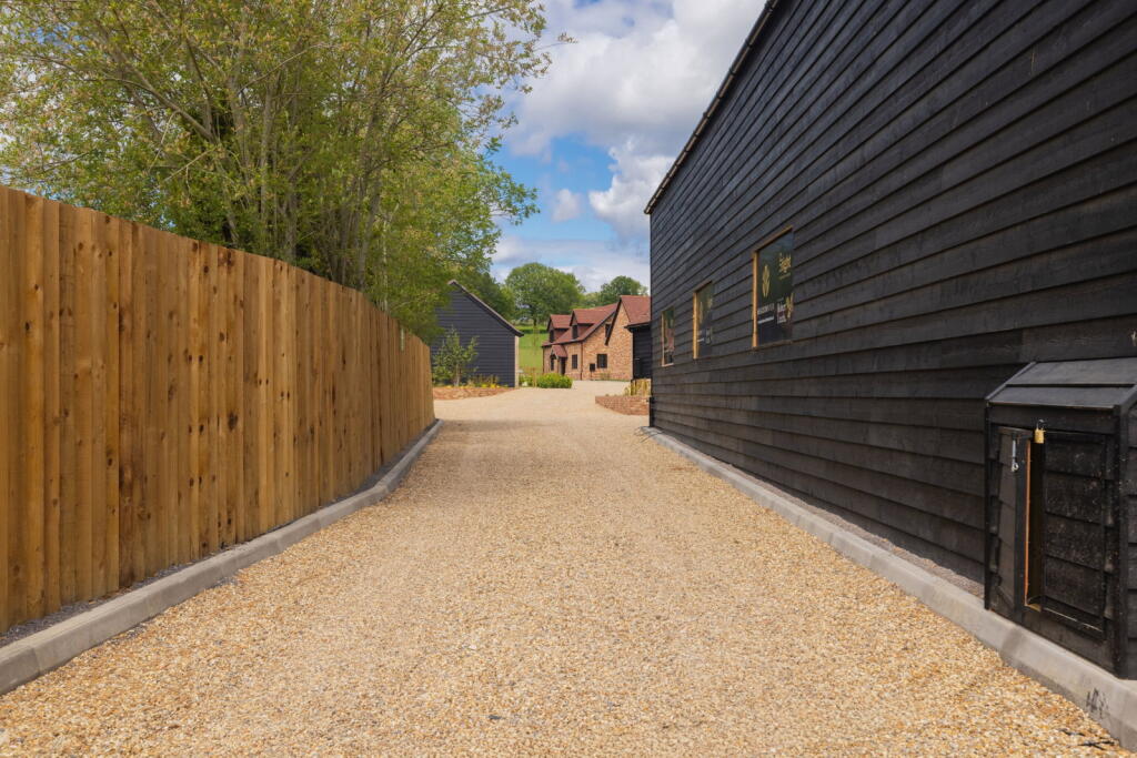 House in Mole Valley, Charlwood - More