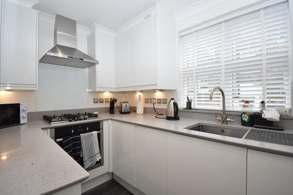 Apartment in London - View 3
