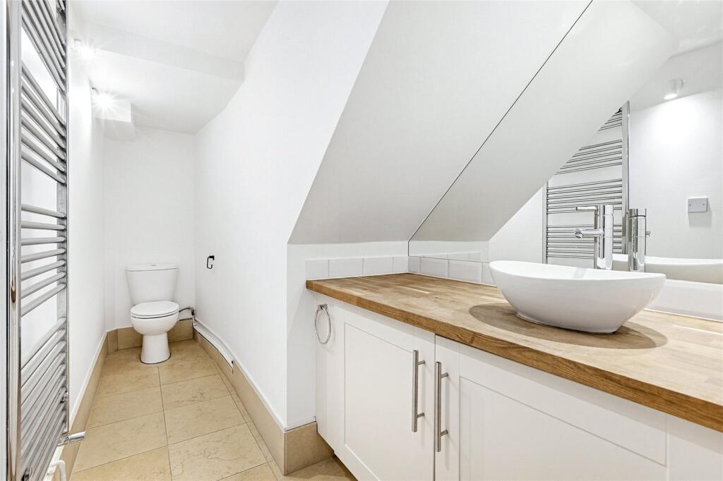 Apartment in London - More