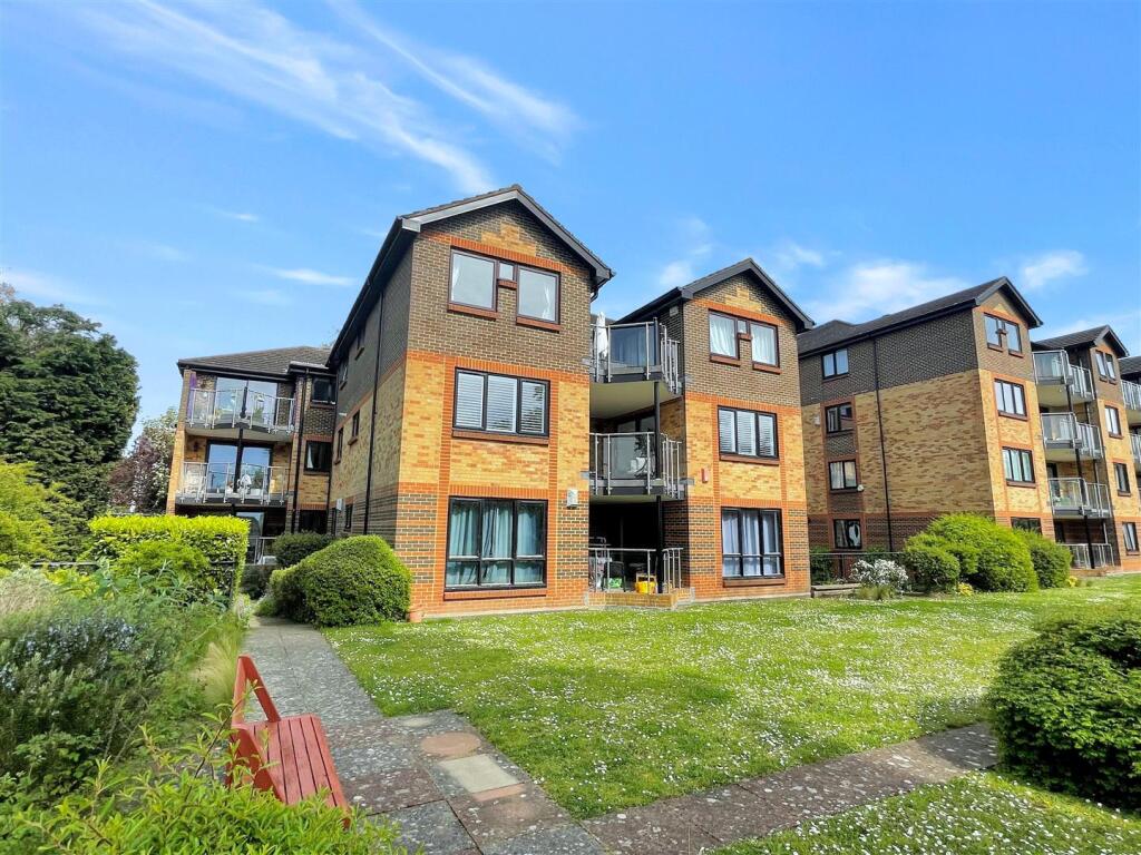 Blyth Road, Bromley, BR2