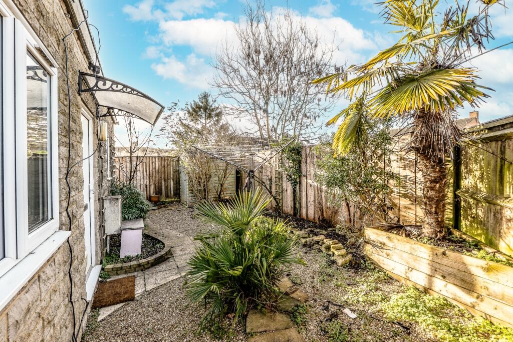 Main image of property: Black Bourton Road, Carterton, Oxfordshire, OX18