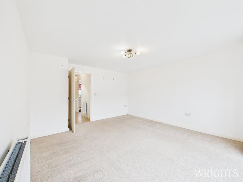 House in Welwyn Garden City, Peartree - More