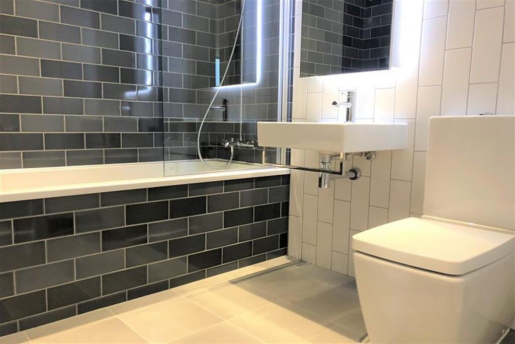 Apartment in London - More