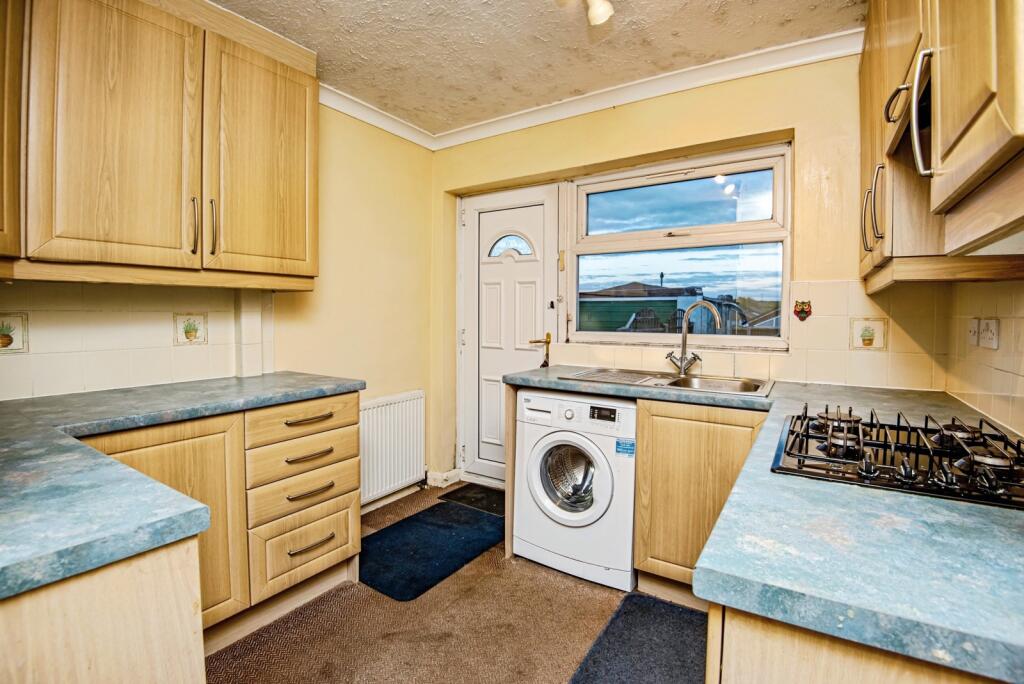 Coltishall Avenue, Bramley, Rotherham, South Yorkshire, S66 photo 4