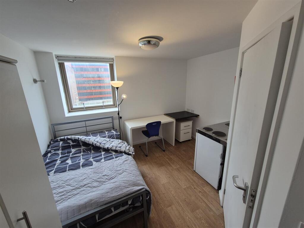 Main image of property: STUDIO, BILLS INCLUDED