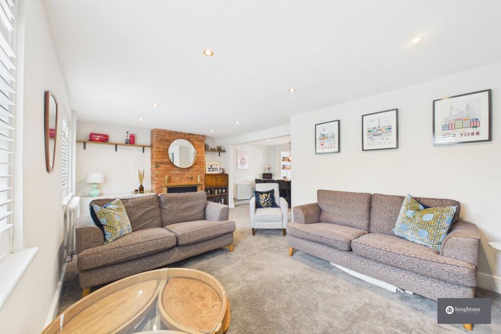 House in Sulgrave, West Northamptonshire - More