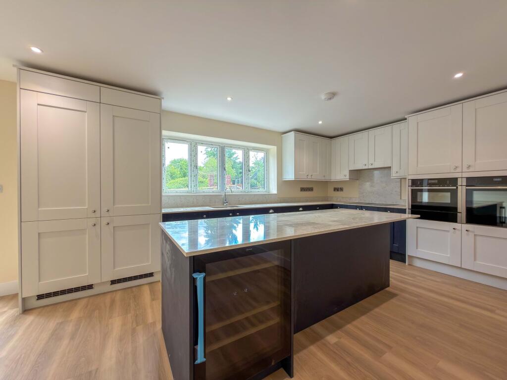 House in Hinckley and Bosworth, Burbage - View 4