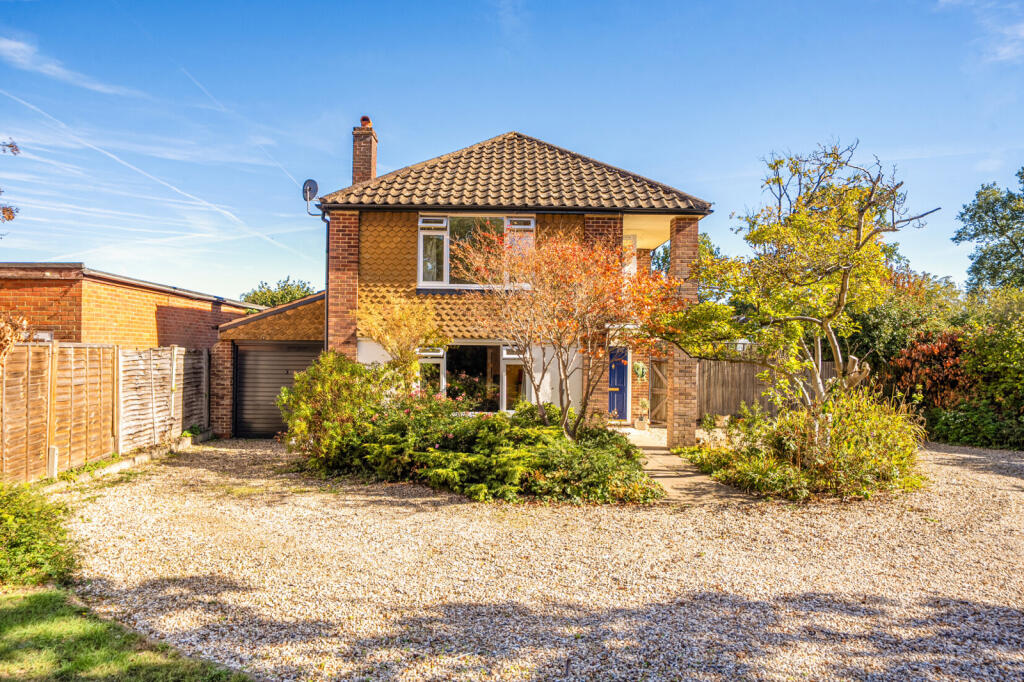 Main image of property: Shinfield Road, Shinfield, Reading
