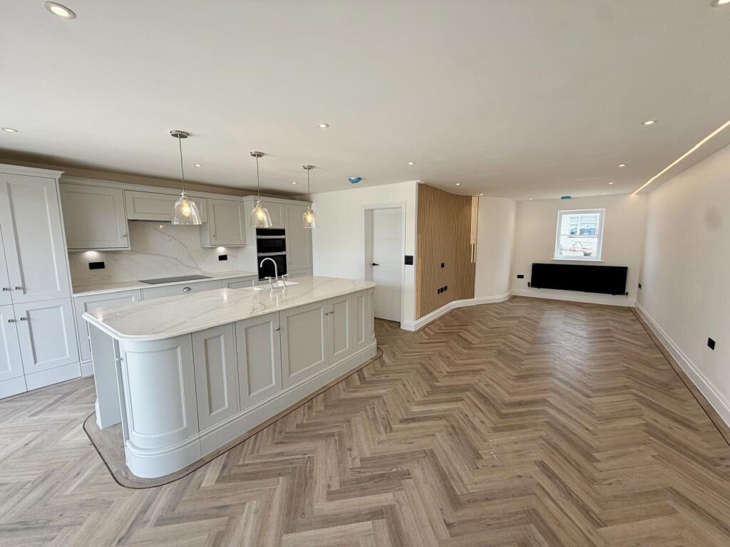 House in Rochester - View 2