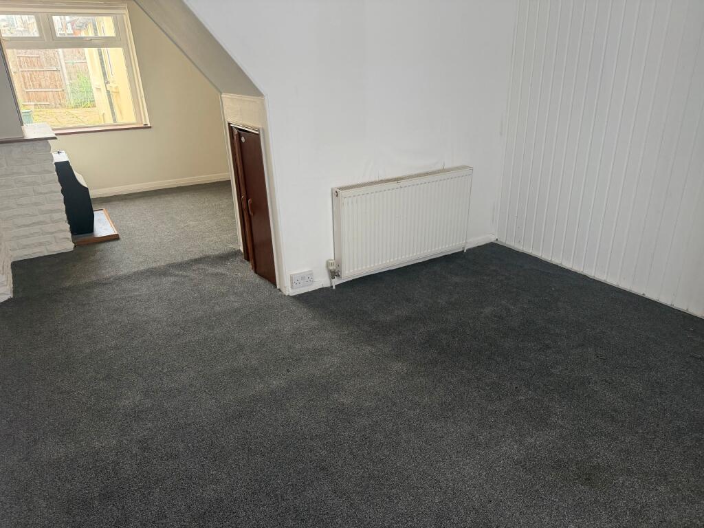 House in Dover - View 3