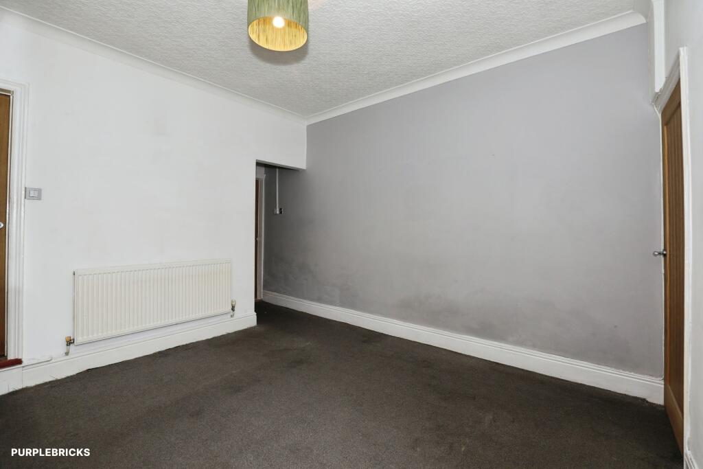 House in Stoke-on-Trent - More