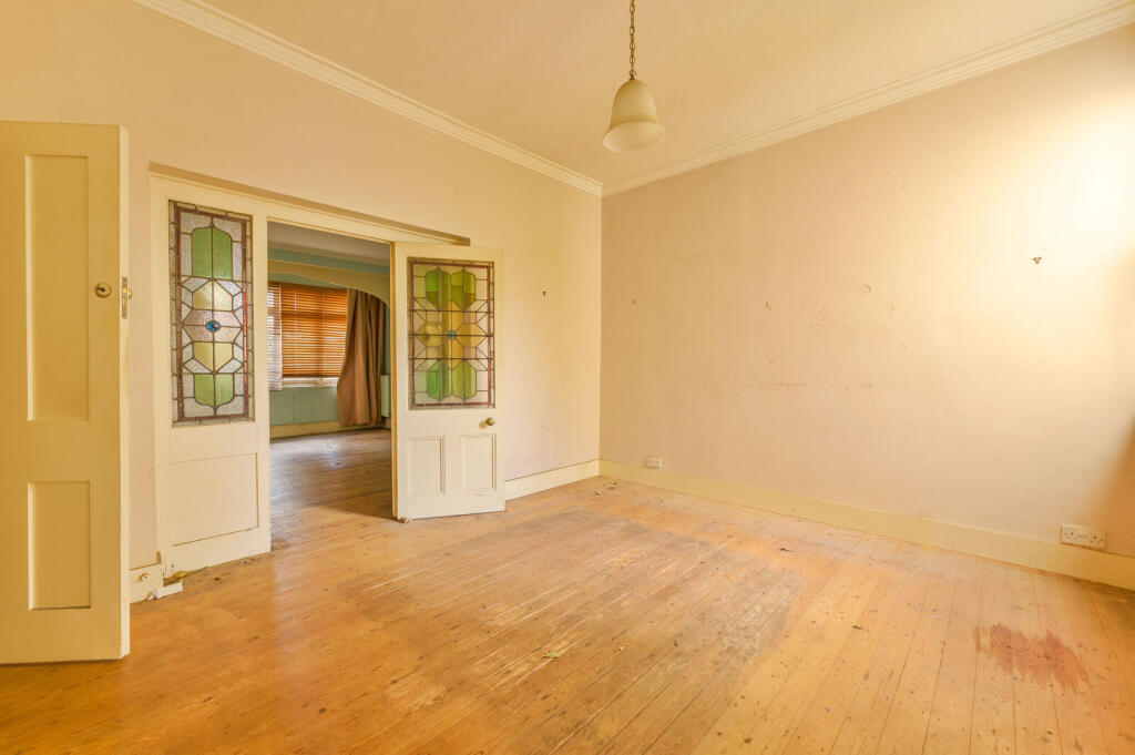 House in London - View 5