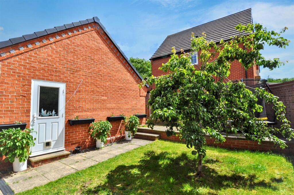 House in Charnwood, Leicestershire - View 4