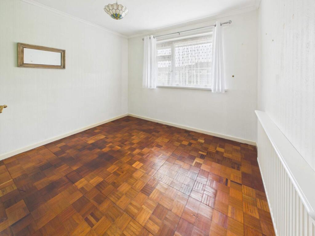 Apartment in Cardiff, Rhiwbina - View 5