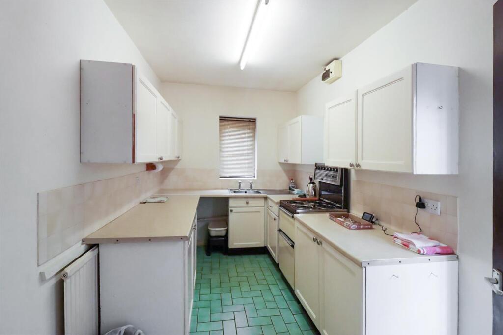 House in Northampton - View 4