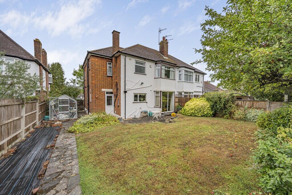 House in Harrow - View 3