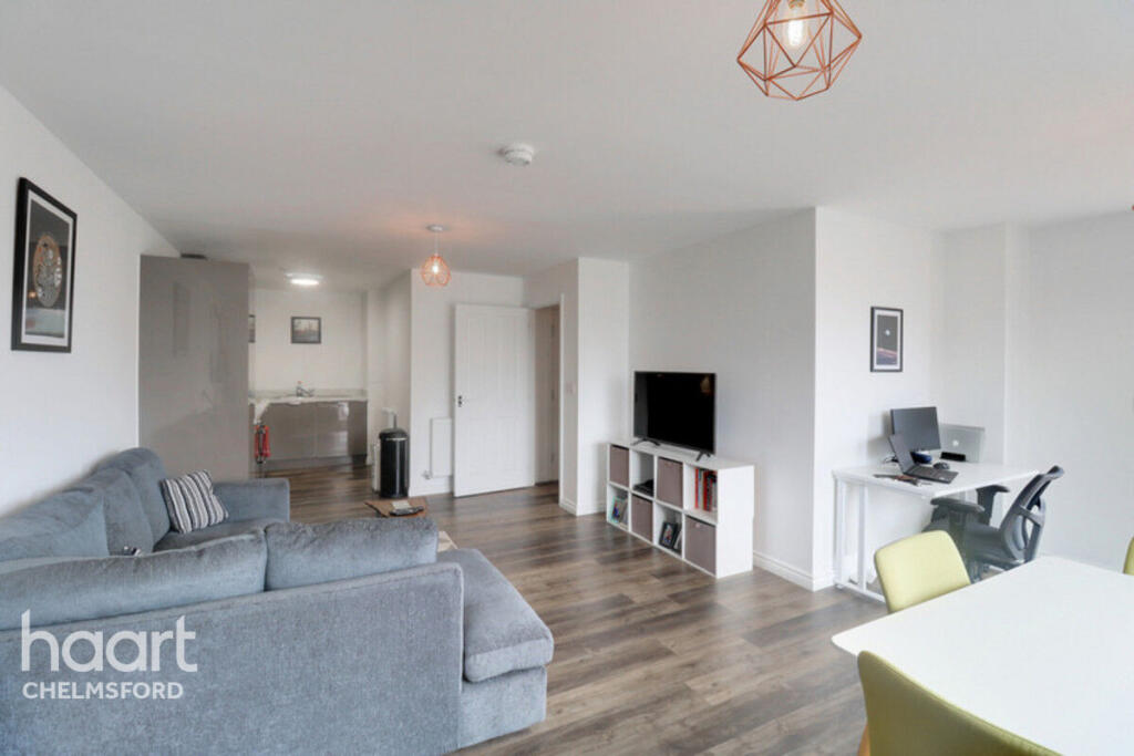 Apartment in Chelmsford, Springfield Park - View 4