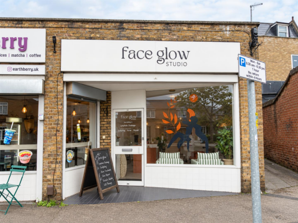 Face Glow Studio High Street Frontage.png