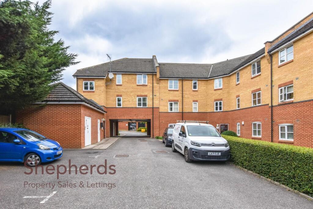 Main image of property: Plomer Avenue, Hoddesdon 2 Bedroom First Floor
