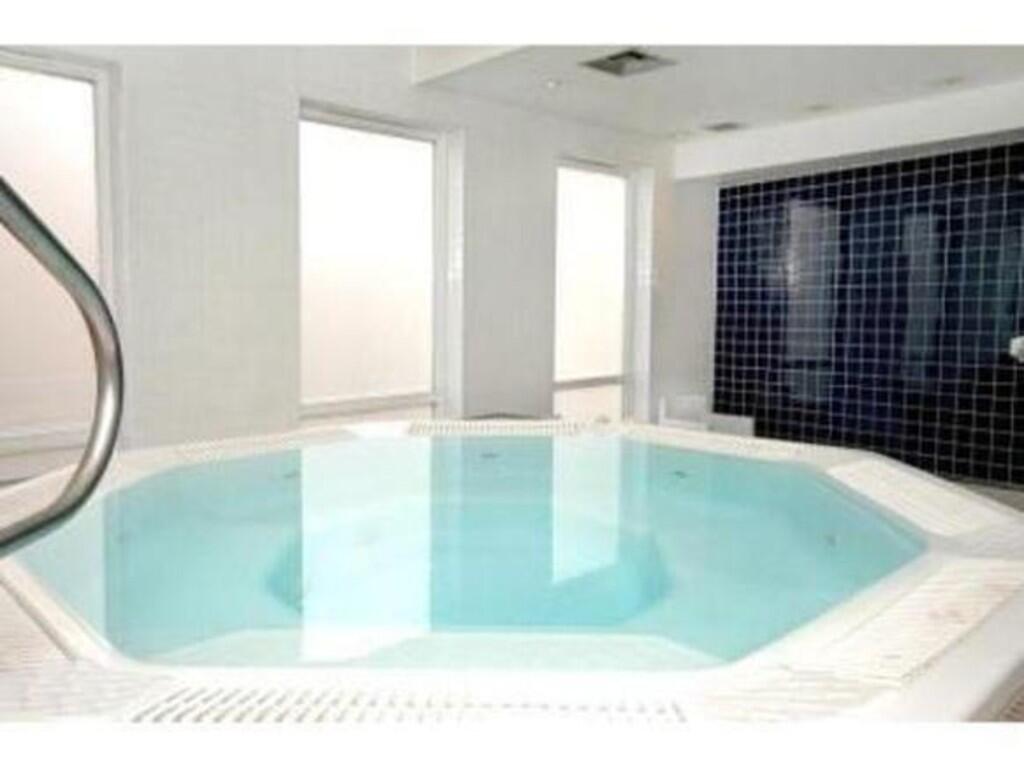 2 bedroom ground floor flat for rent