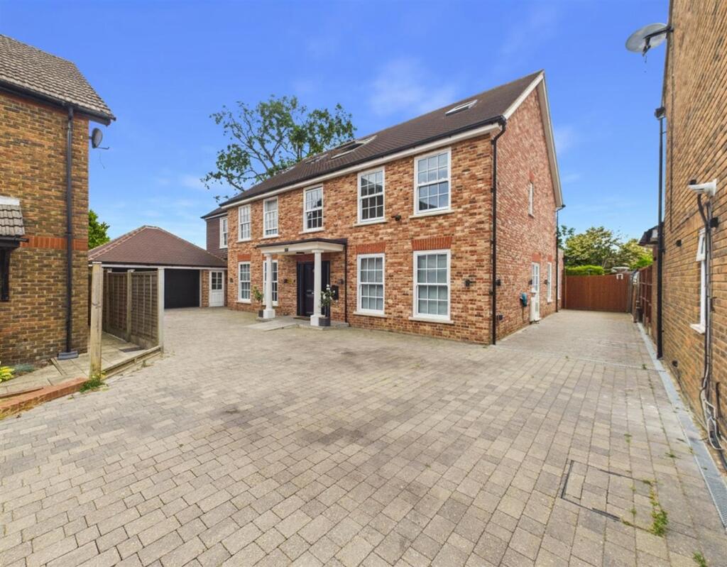 House in Southall