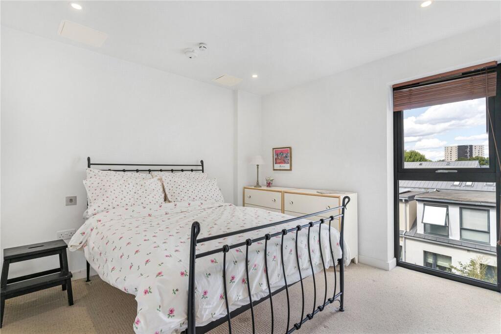 Apartment in London - View 4