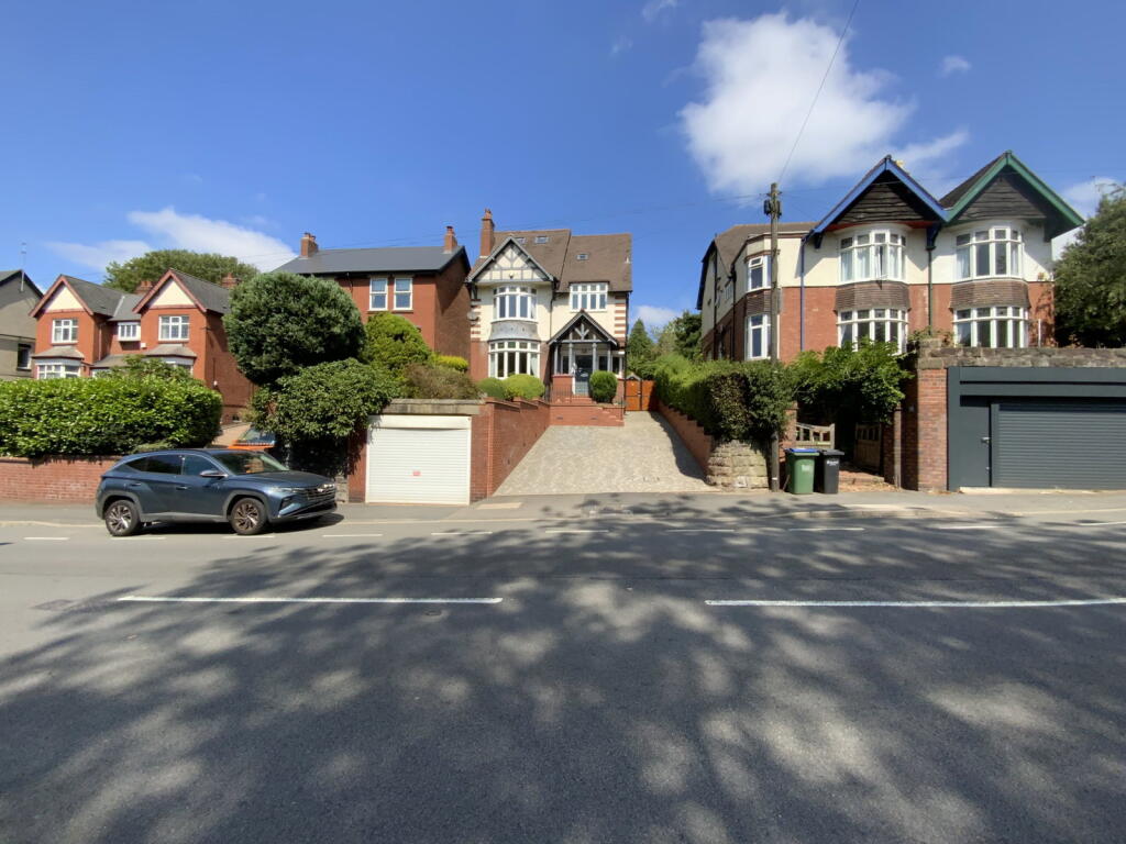 House in Sandwell, West Midlands - View 2