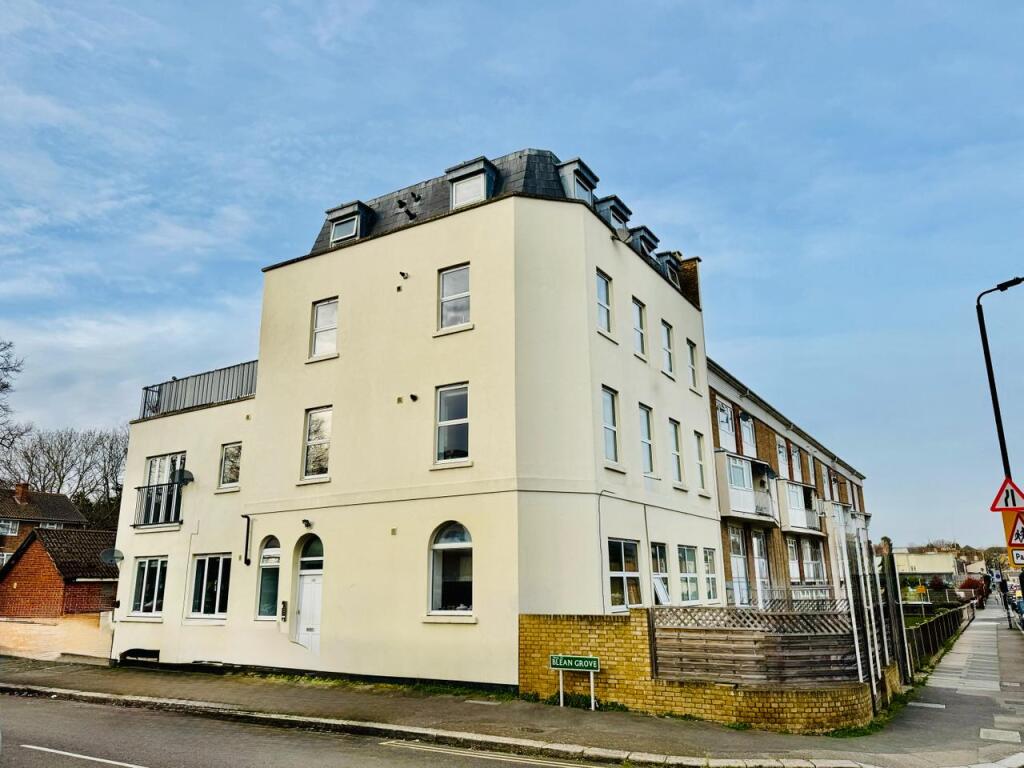 Main image of property: Maple Road, London, SE20