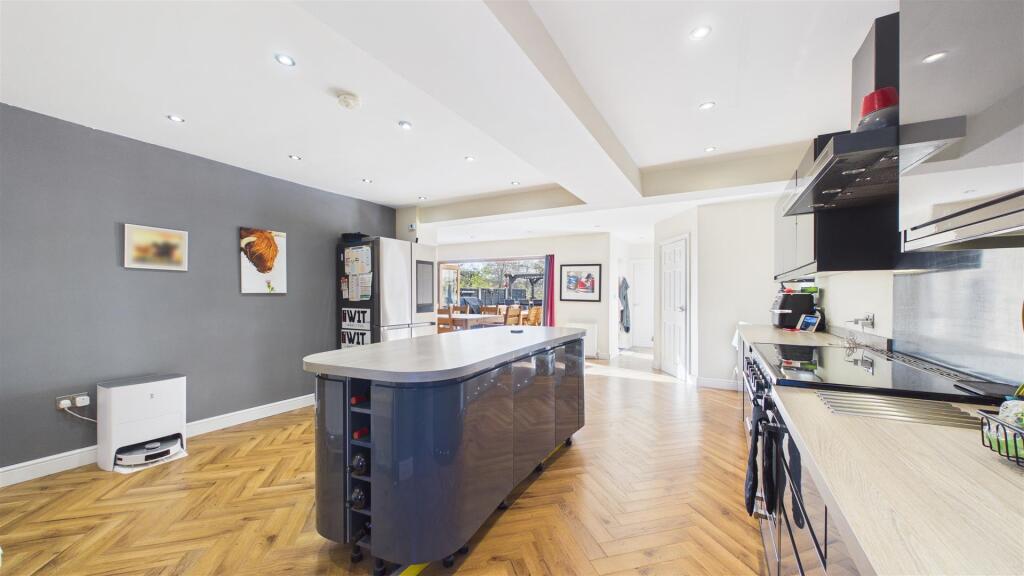 Additional image 7 of Eastleigh Drive, Romsley, Halesowen