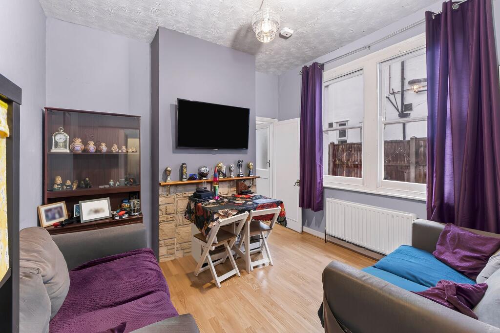 Whitegate Road, Southend-On-Sea, SS1 photo 3