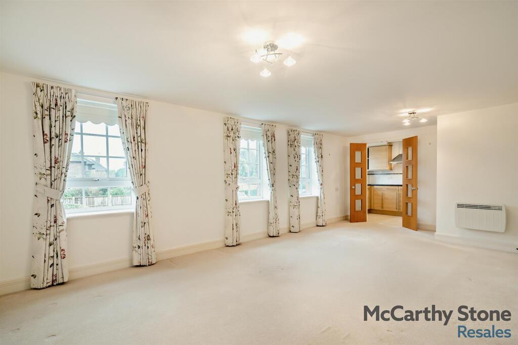 Claridge House, Littlehampton, West Sussex, BN17 5FE photo 5