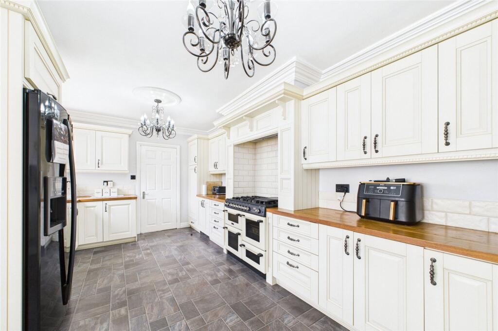 Stanghow Road, Lingdale, TS12 - More