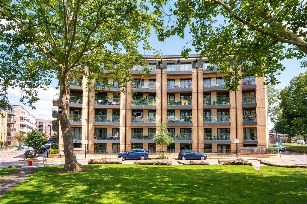 Apartment in London - View 5
