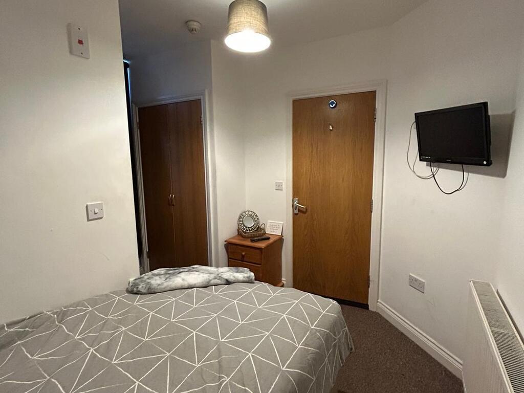 Main image of property: 64 Salisbury Road