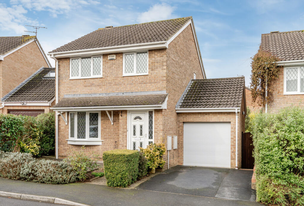 Main image of property: Field View Drive, Downend, Bristol, BS16