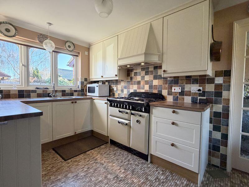 Colville Drive, Bishops Waltham  photo 4