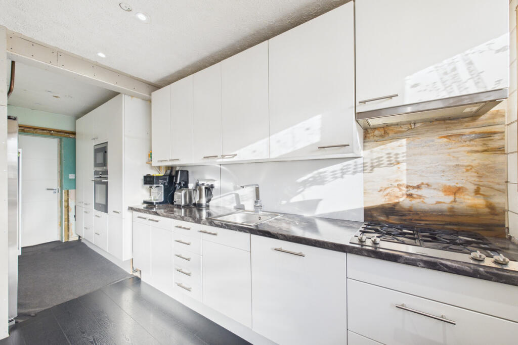 House in Dacorum, Adeyfield - View 5