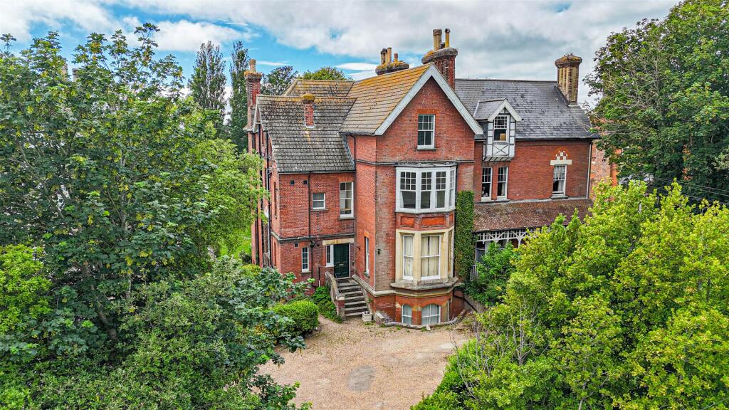 Main image of property: Upper Maze Hill, St Leonards-On-Sea