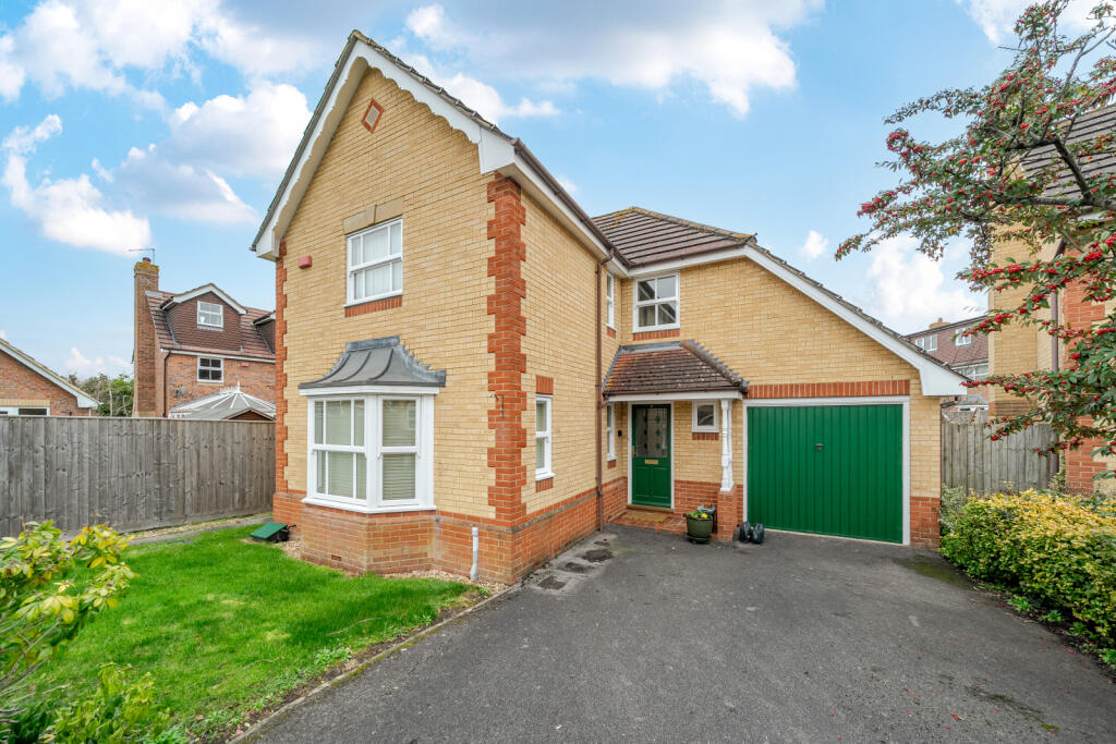 Main image of property: Stort Close, Didcot, Oxfordshire, OX11