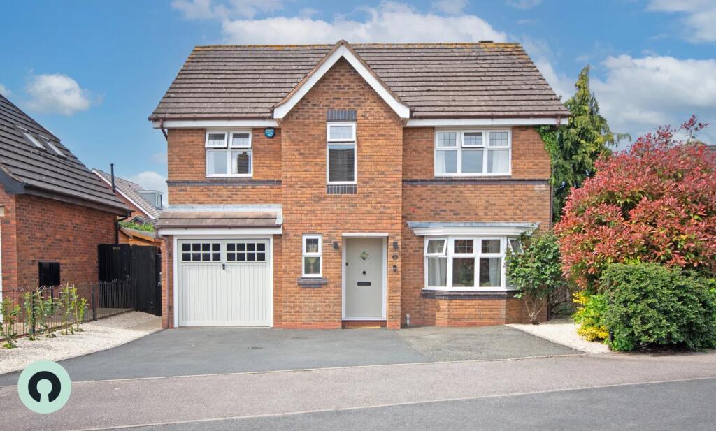 5-bed detached on Wyndham Wood Close, Fradley, Lichfield, £500,000