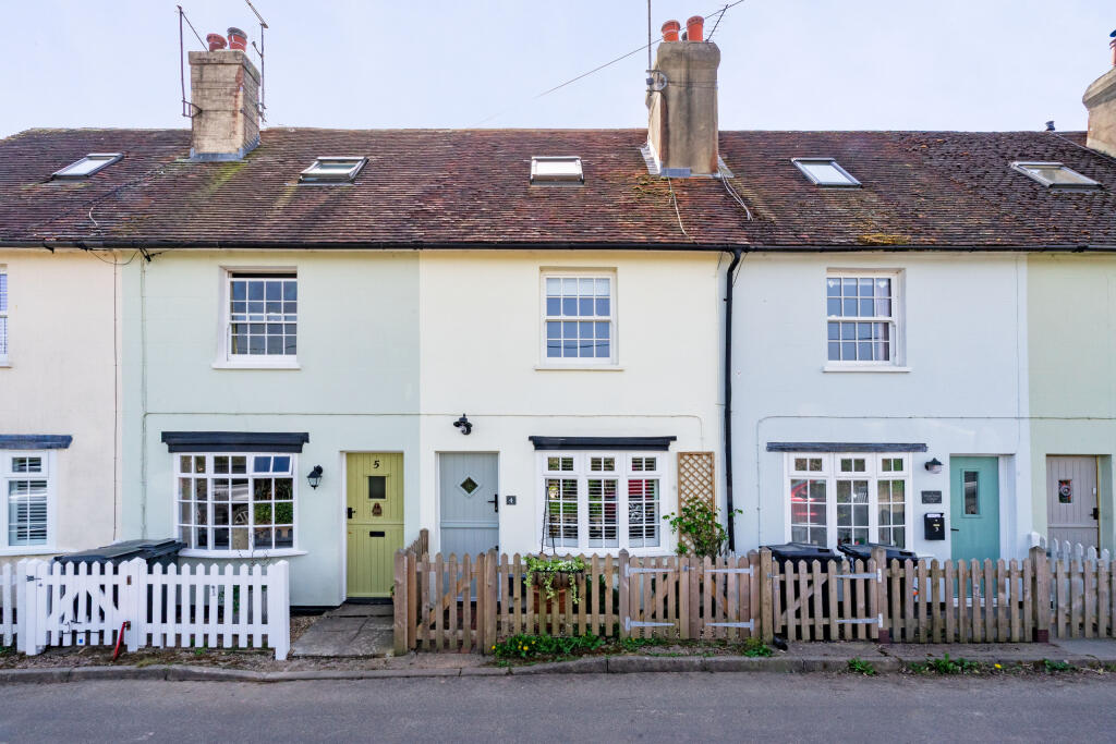 Main image of property: Woods Green, Wadhurst, East Sussex