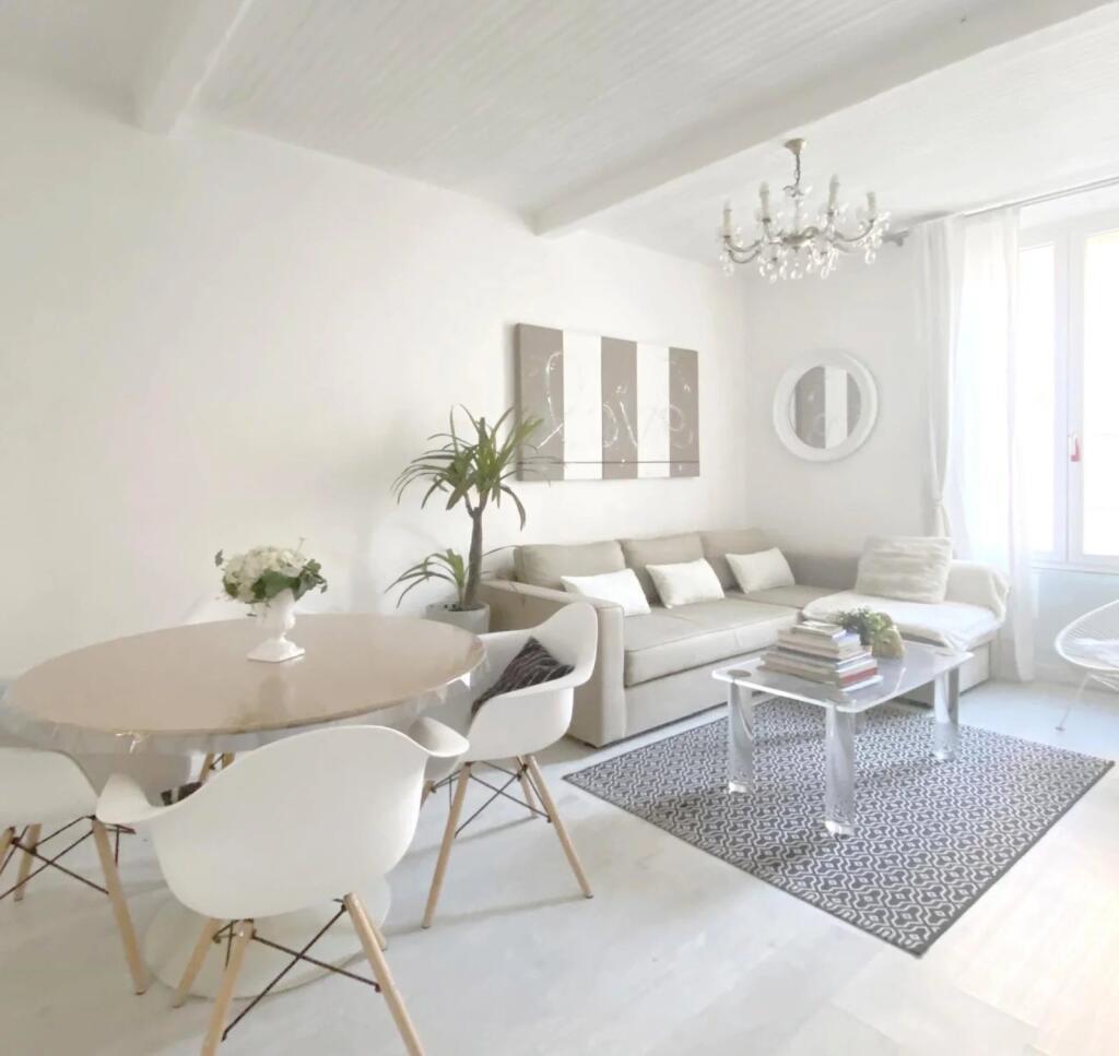 Main image of property: Provence-Alps-Cote d`Azur, Alpes-Maritimes, Cannes