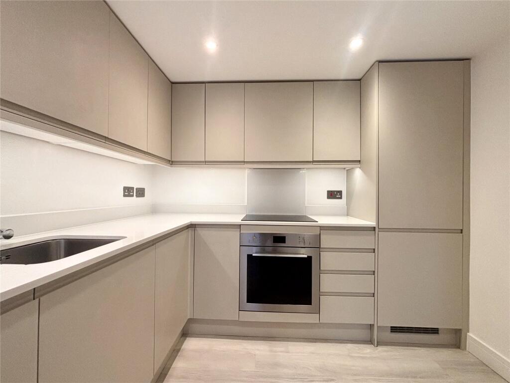 Main image of property: Farnborough Road, Farnborough, Surrey, GU14