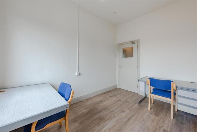 Asper - Offices 7 and 8 - Wombourne 7533.jpg